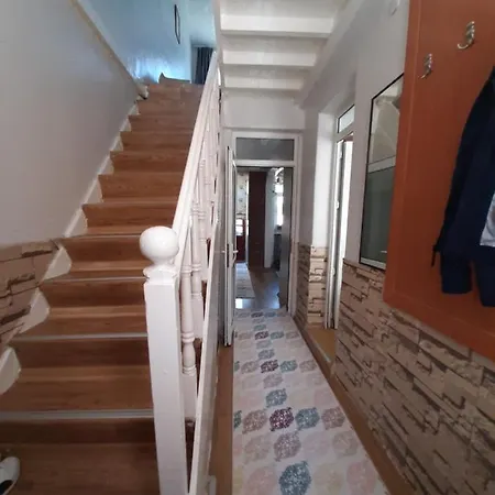 Ayvalikta Gunluk Kiralik Ev * Ayvalı