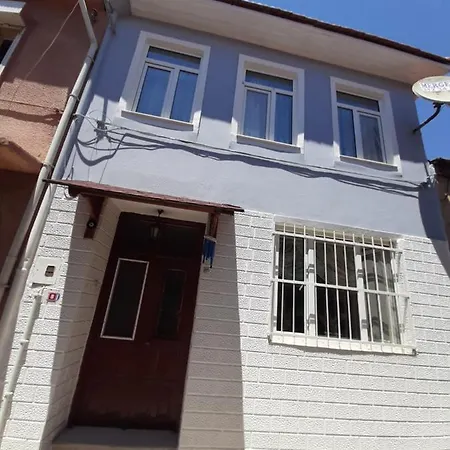Ayvalikta Gunluk Kiralik Ev Vakantiehuis Ayvalı